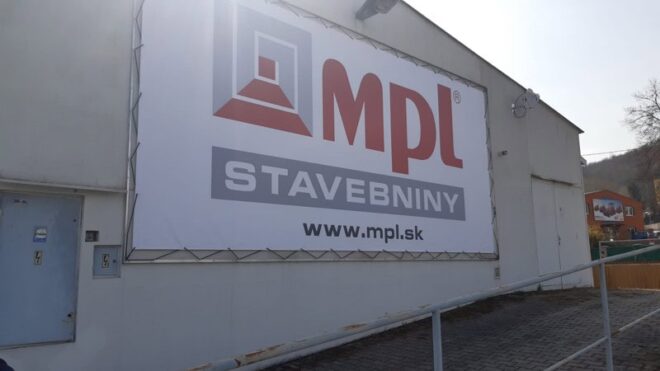 banner s konštrukciou
