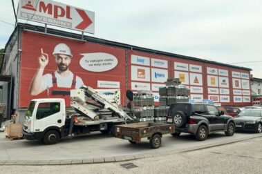 reklama mesh a tabuľa na streche