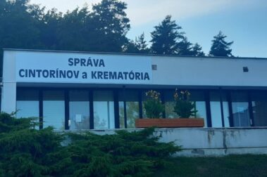 reklama tabule na fasáde