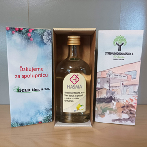 Drevená kazeta s alkoholom